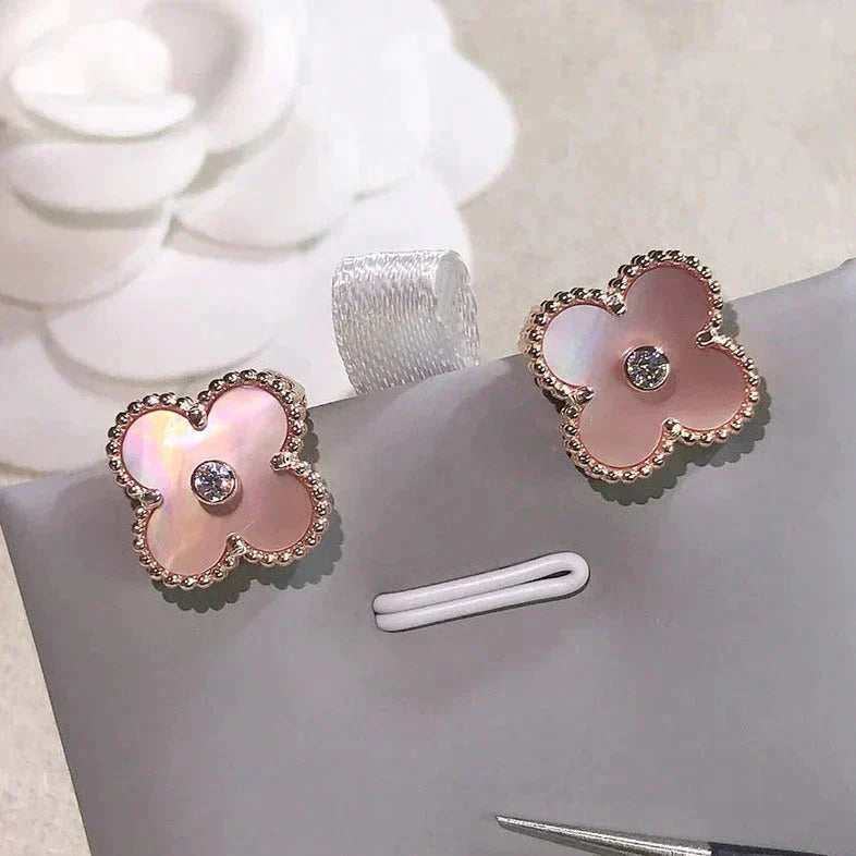 [Lunabriance]CLOVER MEDIUM 1 MOTIFS  PINK MOP DIAMOND EARRINGS