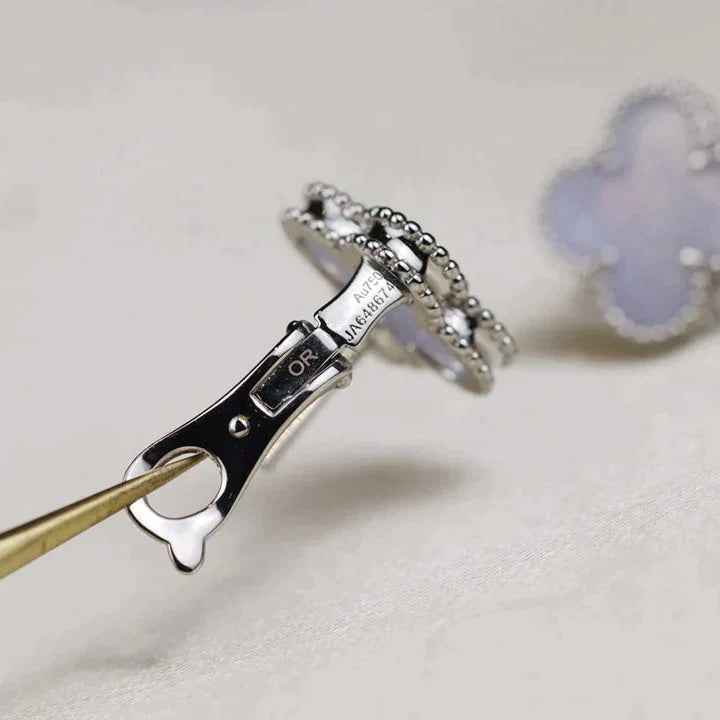 [Lunabriance]CLOVER MEDIUM 1 MOTIFS  WHITE MOP EARRINGS SILVER