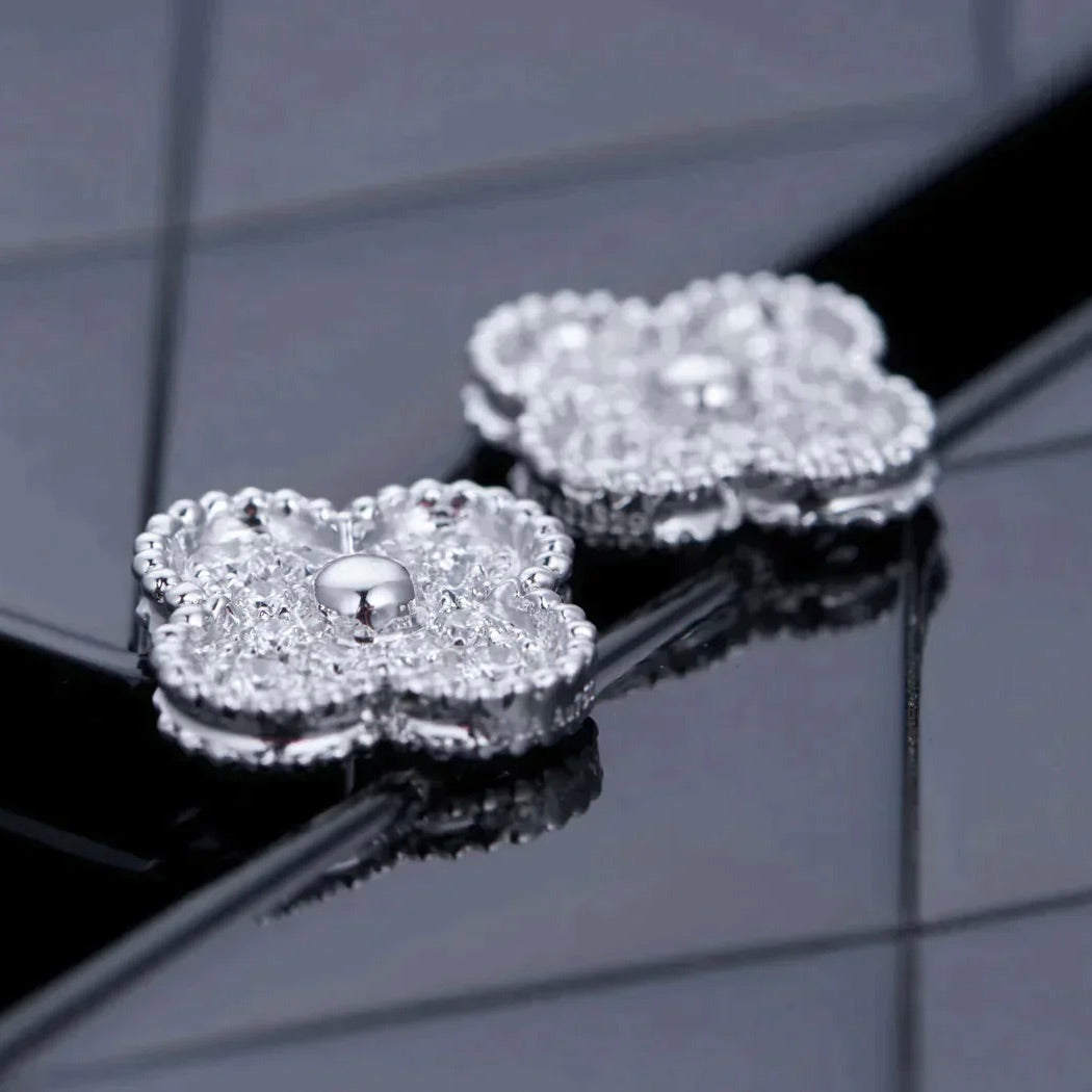 [Lunabriance]CLOVER 1 MOTIFS DIAMOND STUD EARRINGS SILVER