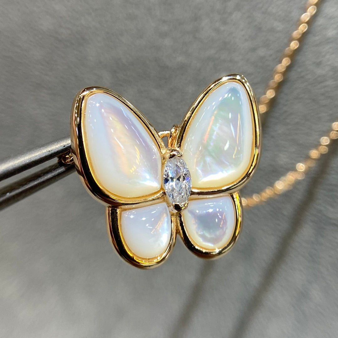 [Lunabriance]BUTTERFLY MOP DIAMOND NECKLACE