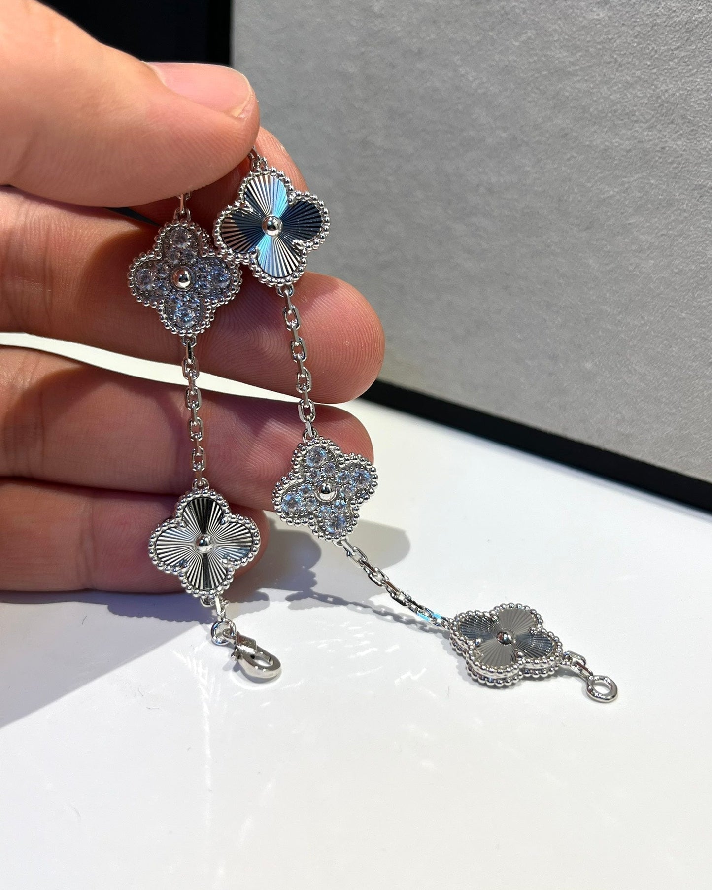 [Lunabriance]CLOVER 5 MOTIF SILVER DIAMOND BRACELET