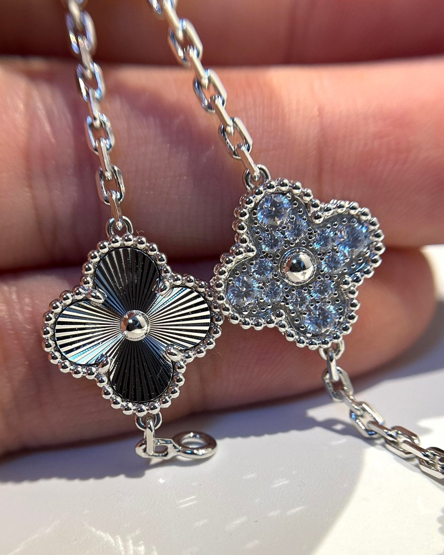 [Lunabriance]CLOVER 5 MOTIF SILVER DIAMOND BRACELET