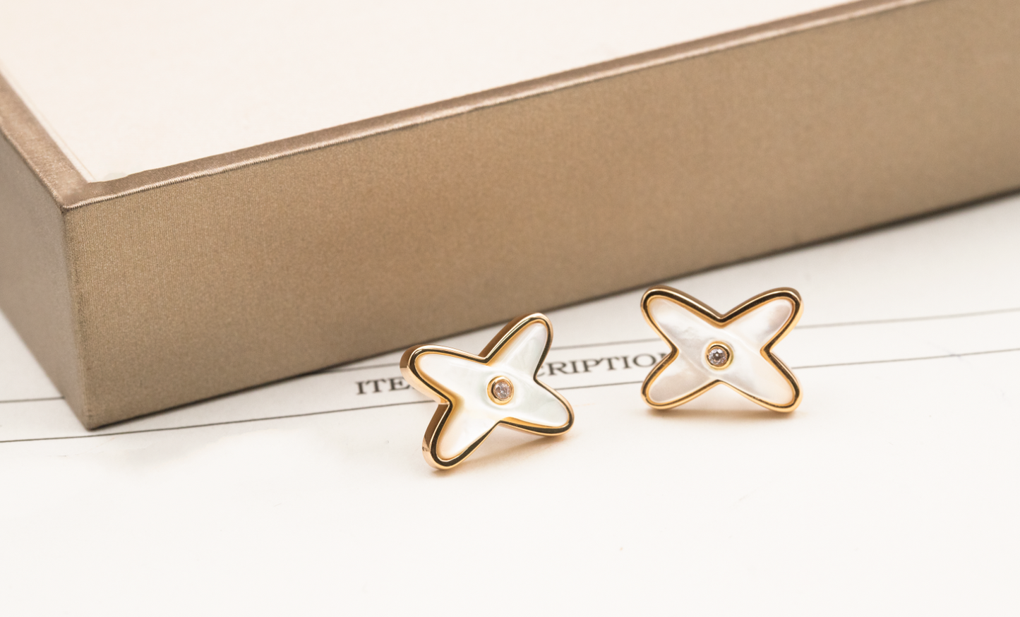 [Lunabriance]JEUX DE WHITE MOP PINK GOLD DIAMOND EARRINGS