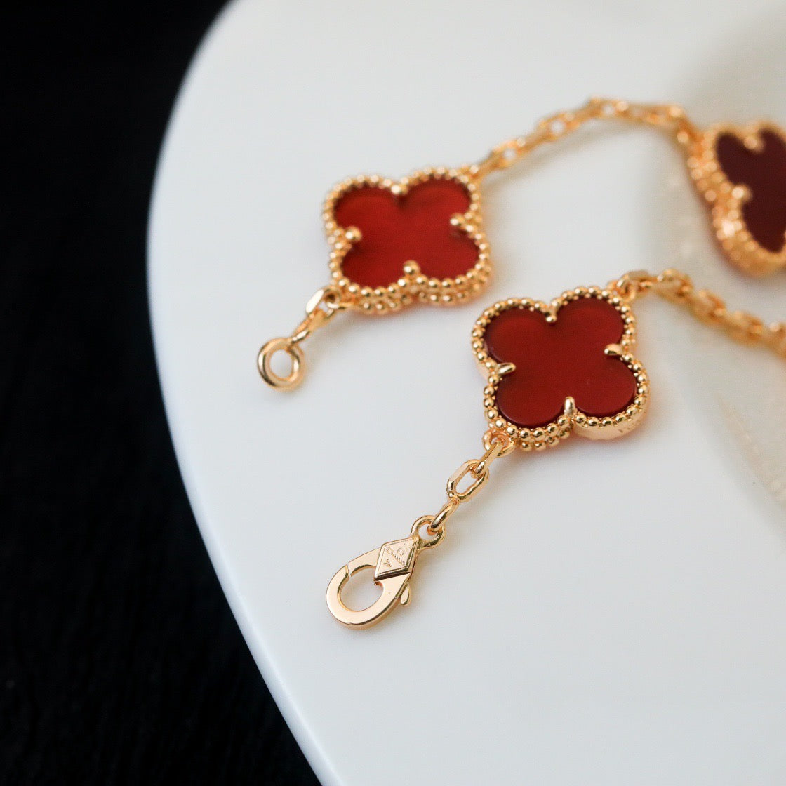 [Lunabriance]CLOVER 5 MOTIFS RED AGATE  BRACELET